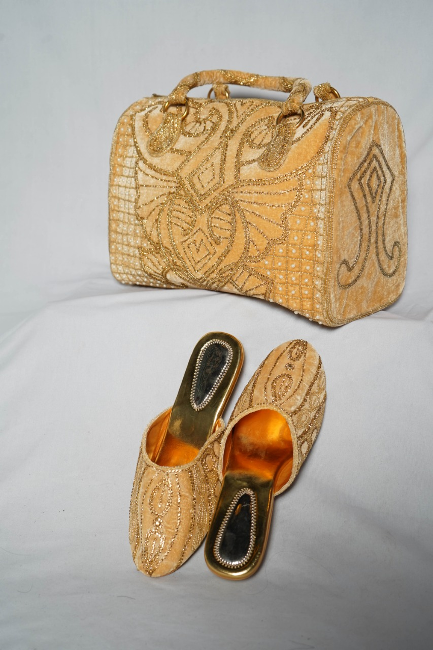 Purse with footwear 5