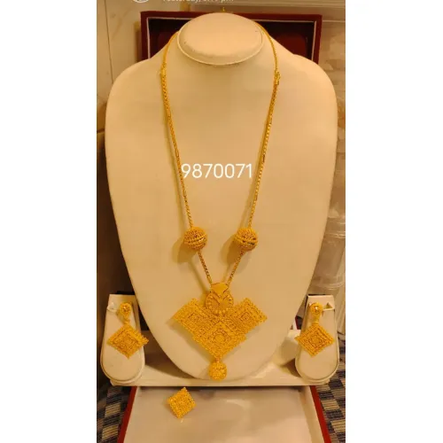 Neckless Set Gold 31