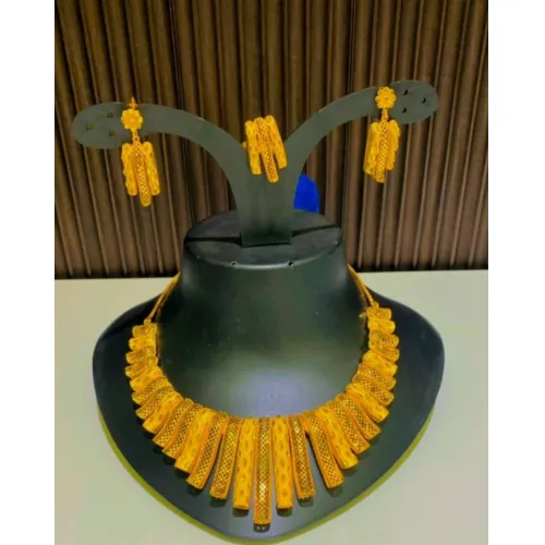 Neckless Set Gold 19