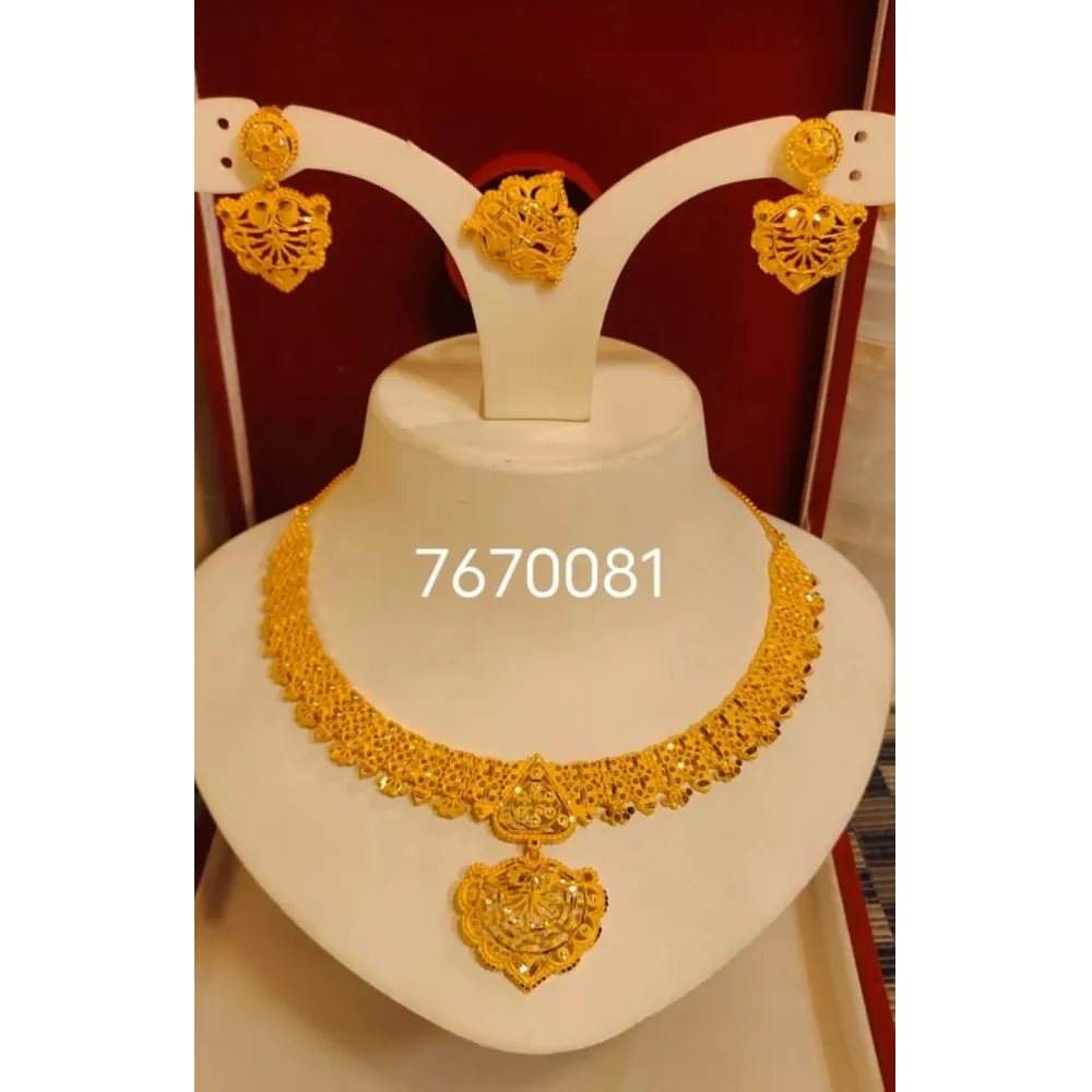NECKLESS SET [GOLD] (6)