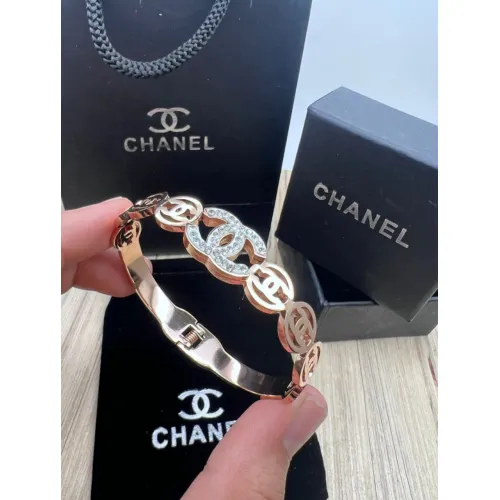 LOUIS VUITILON [BRACELET] (2)