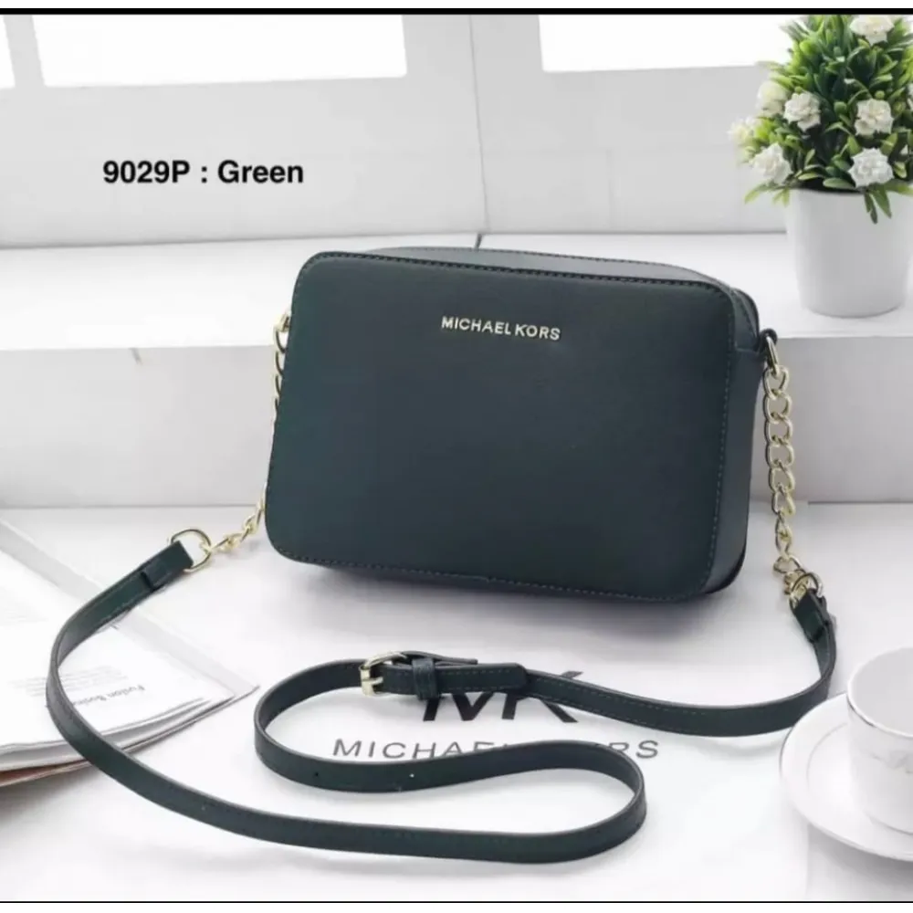 LADIES PURSE [MEDIUM SIZE] (20)