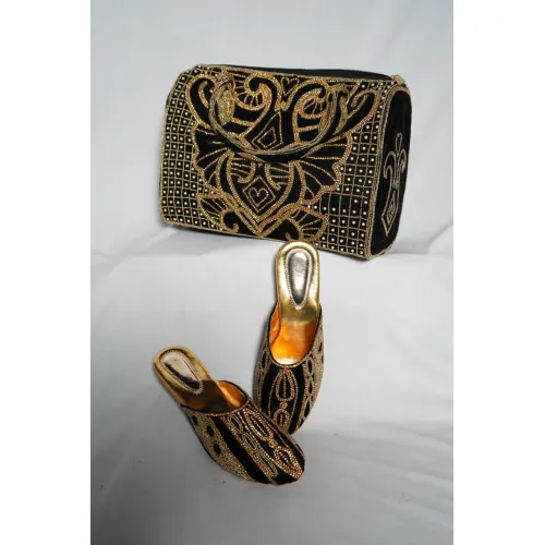 LADIES PURCES AND FOOTWEAR 30